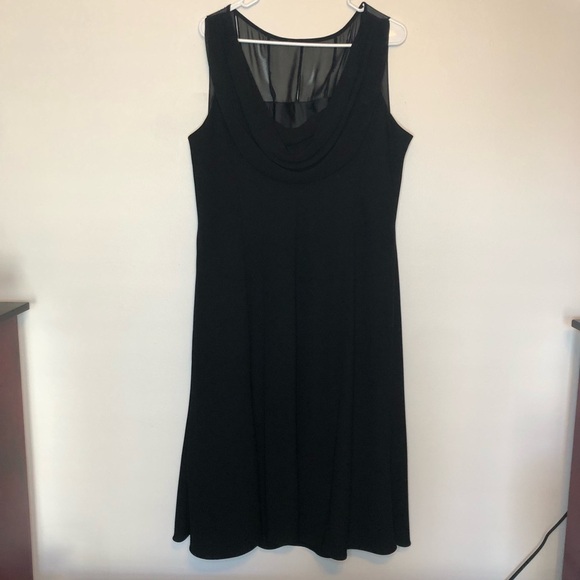 Jones New York Elegant Sleeveless Dress Sheer Neckline Cowl Back Black Size 16W - Picture 4 of 8